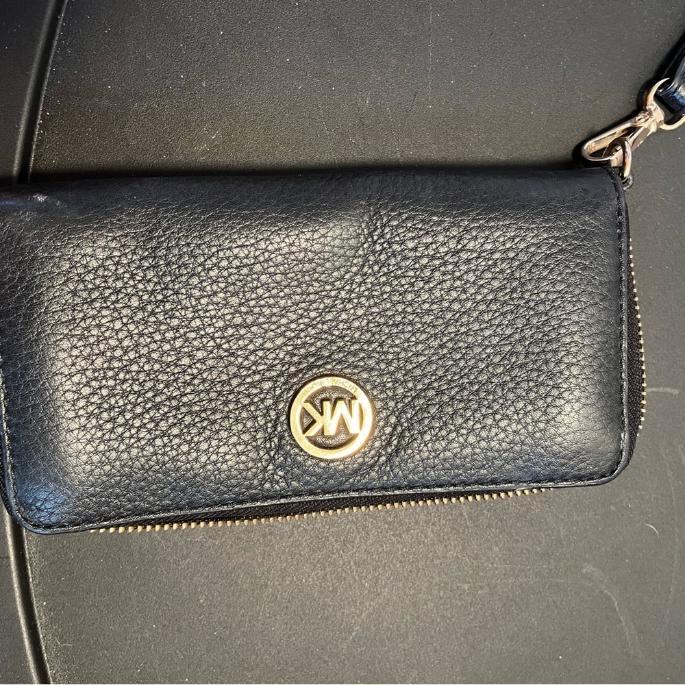 Michael Kors wallet